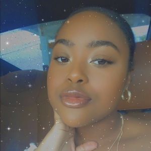 Meet your Posher, Yantasia